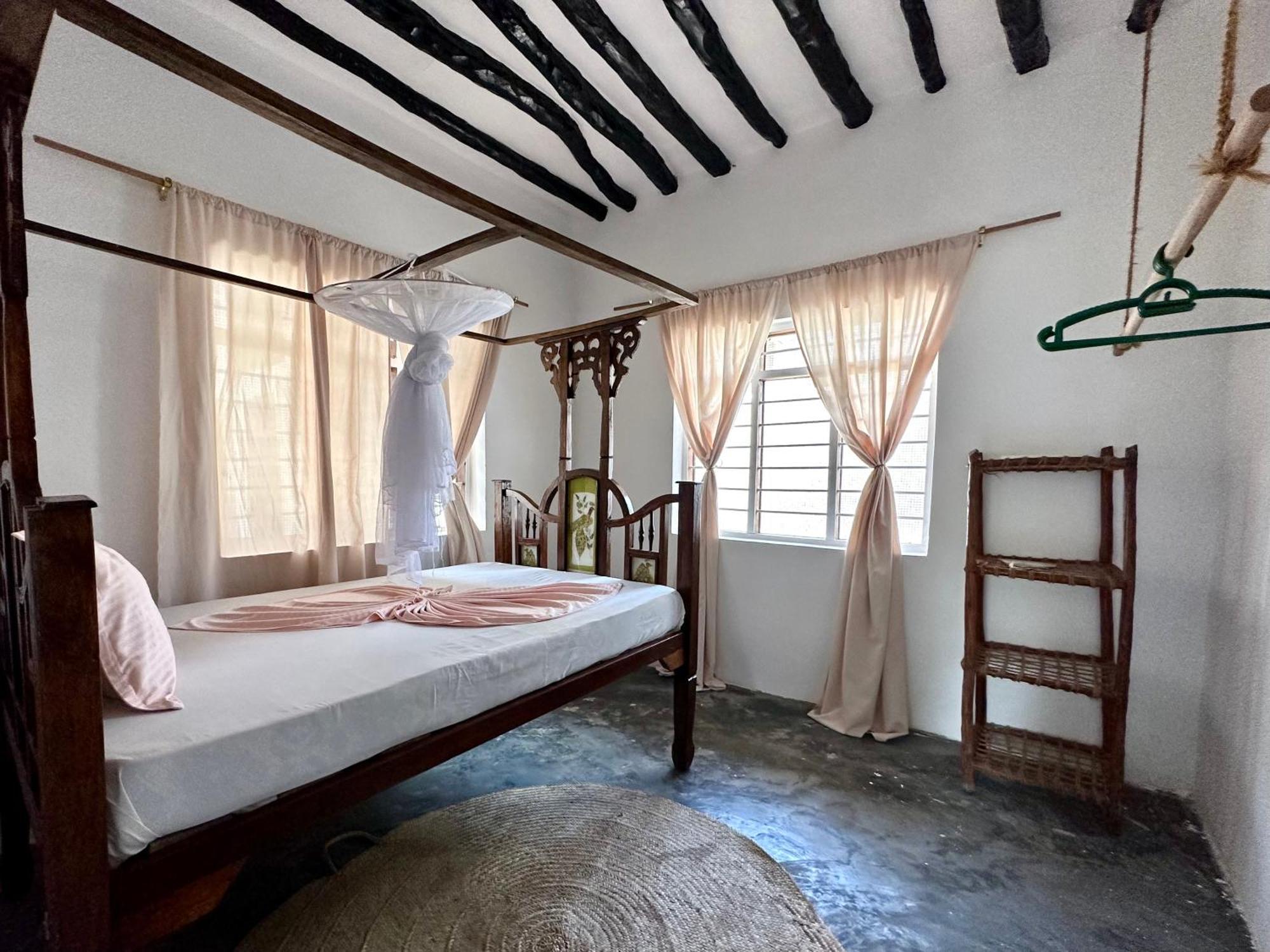 Mlango Paje House II Bed and Breakfast Eksteriør billede